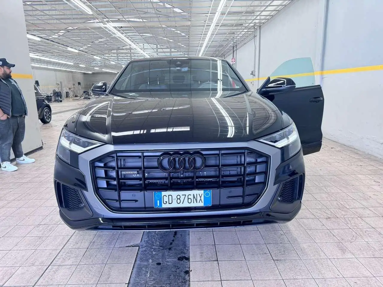 Photo 1 : Audi Q8 2021 Hybride