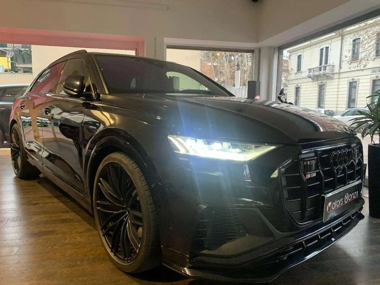Photo 1 : Audi Sq8 2019 Hybride