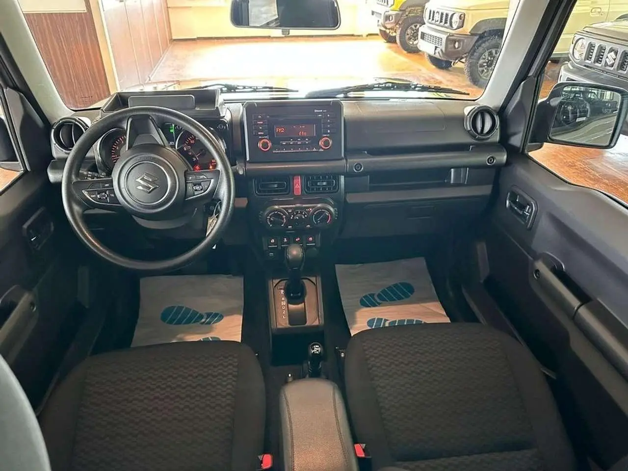 Photo 1 : Suzuki Jimny 2019 Petrol