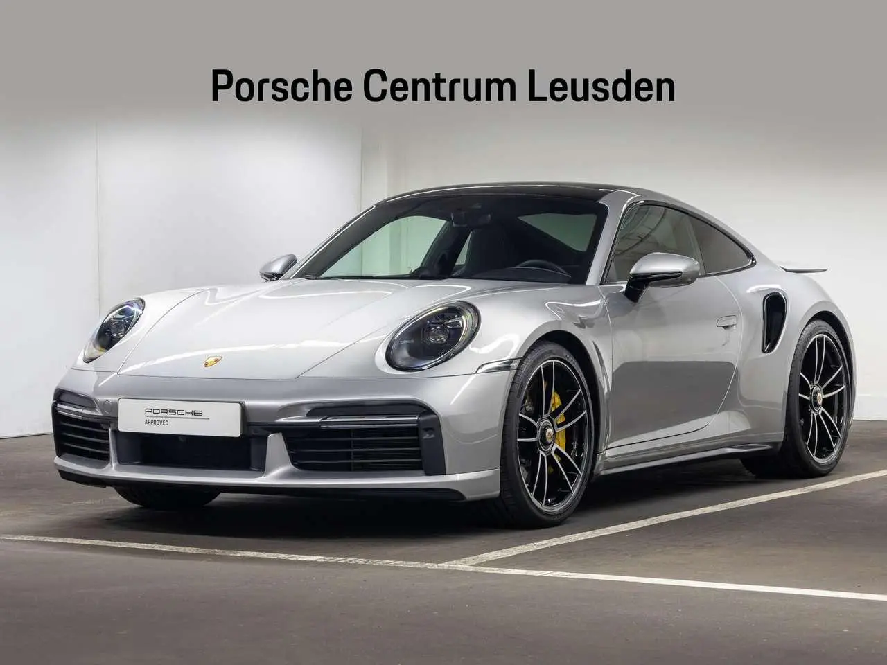 Photo 1 : Porsche 992 2020 Essence