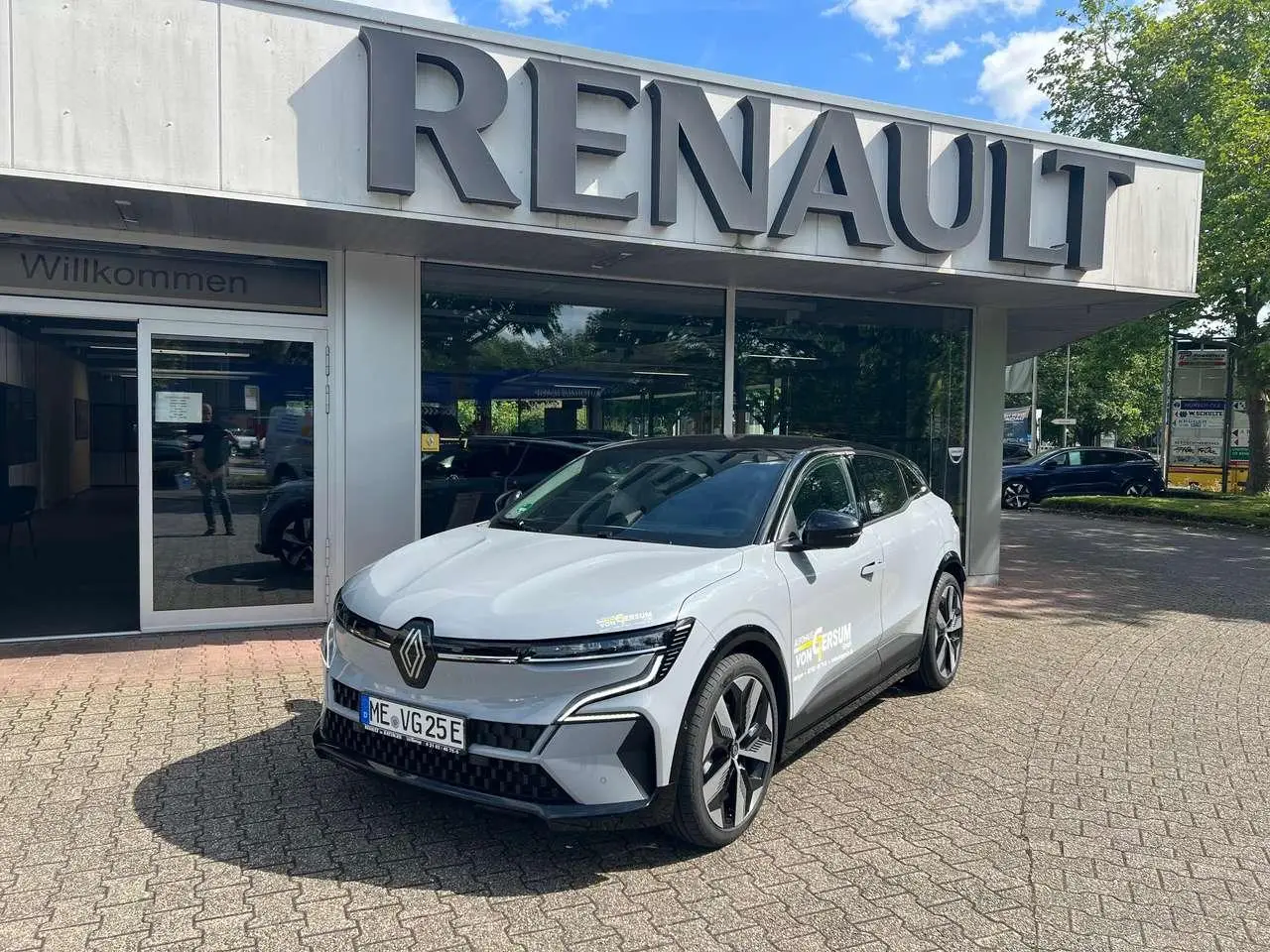 Photo 1 : Renault Megane 2022 Electric