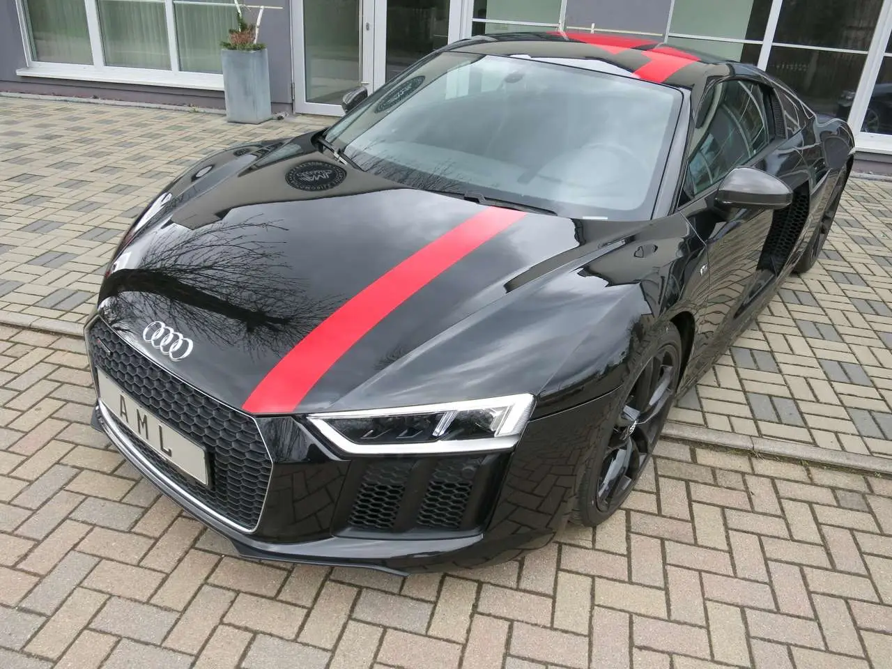 Photo 1 : Audi R8 2018 Petrol