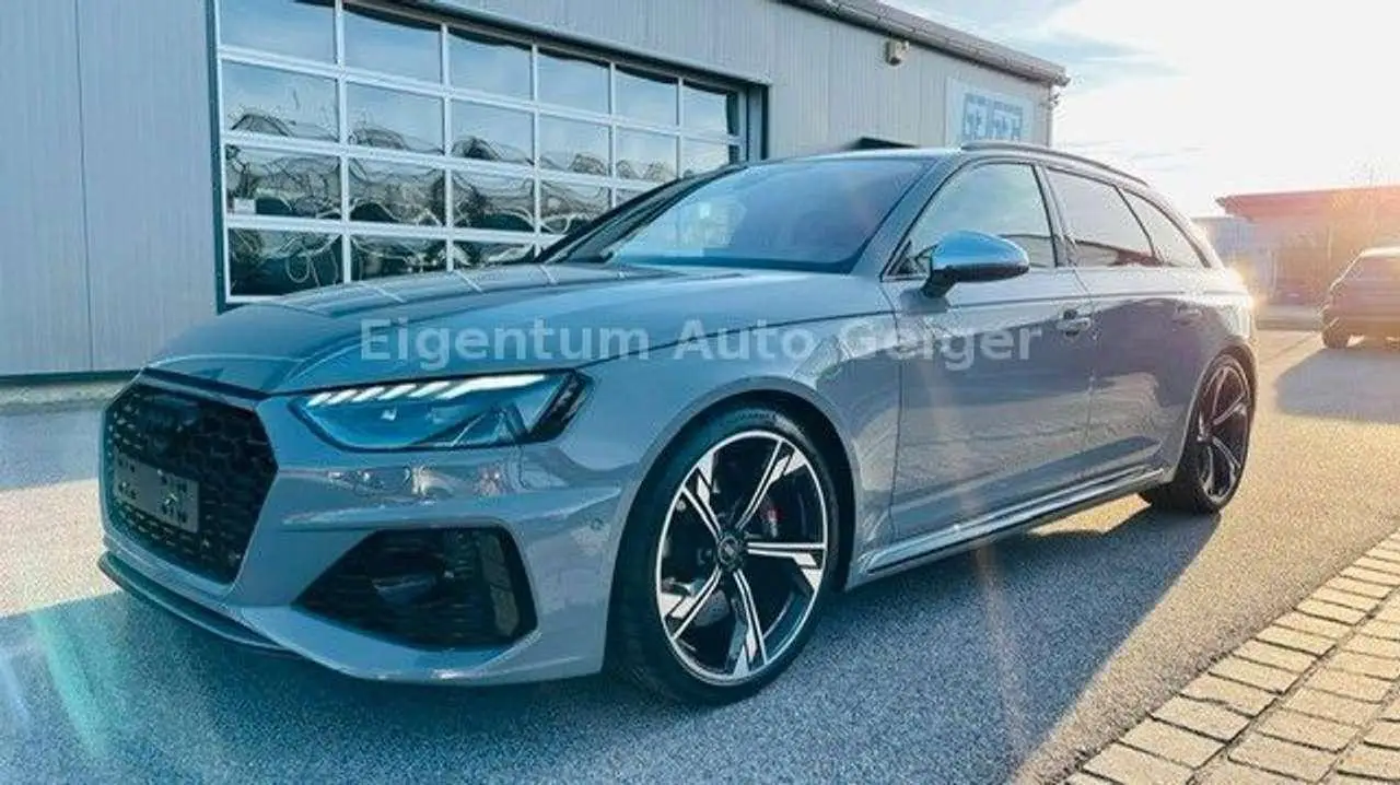 Photo 1 : Audi Rs4 2022 Petrol