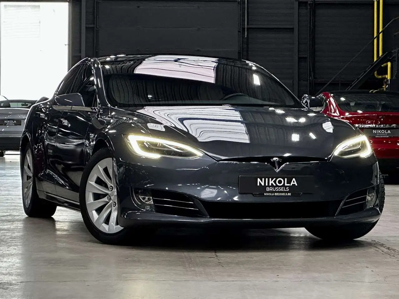 Photo 1 : Tesla Model S 2019 Électrique