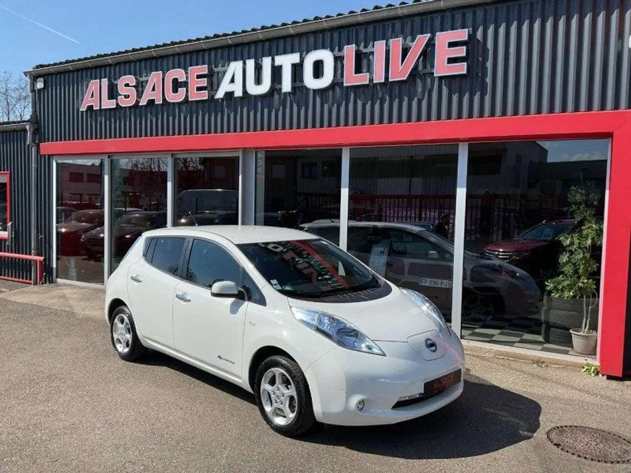Photo 1 : Nissan Leaf 2015 Électrique