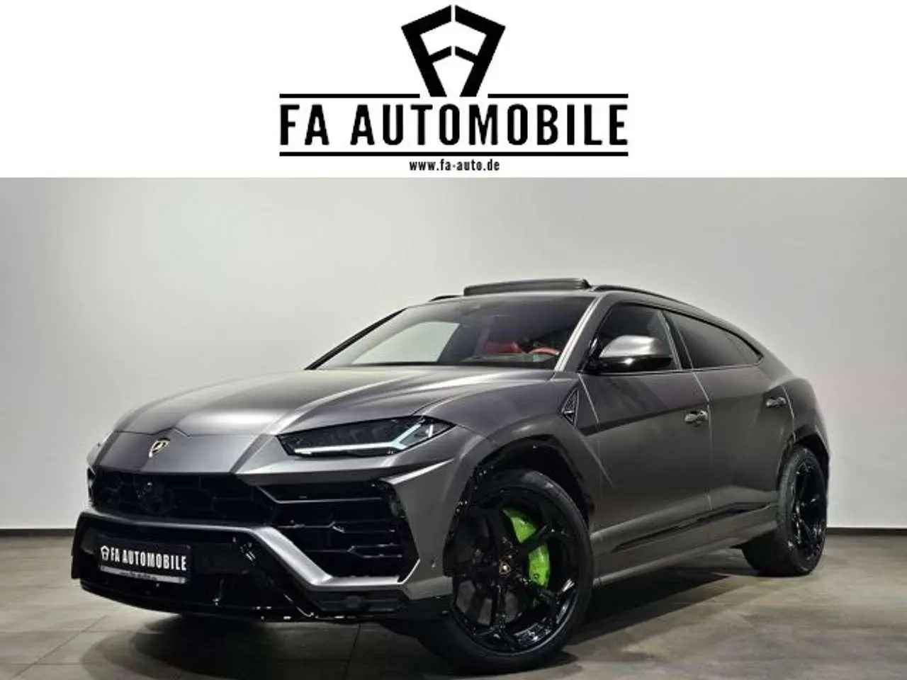 Photo 1 : Lamborghini Urus 2018 Essence