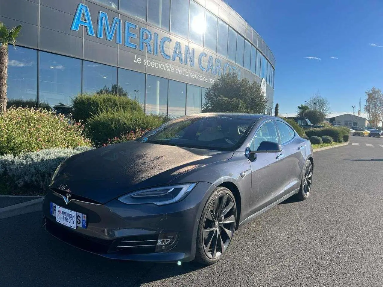 Photo 1 : Tesla Model S 2020 Electric