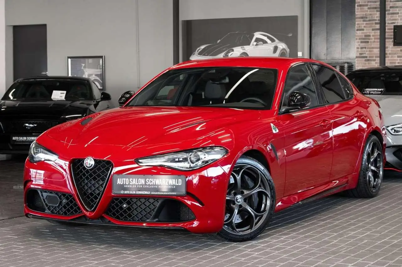 Photo 1 : Alfa Romeo Giulia 2022 Petrol