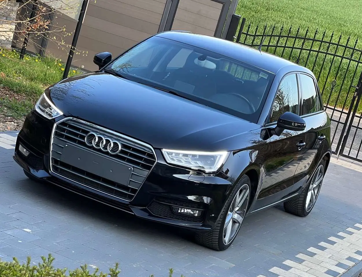 Photo 1 : Audi A1 2015 Diesel