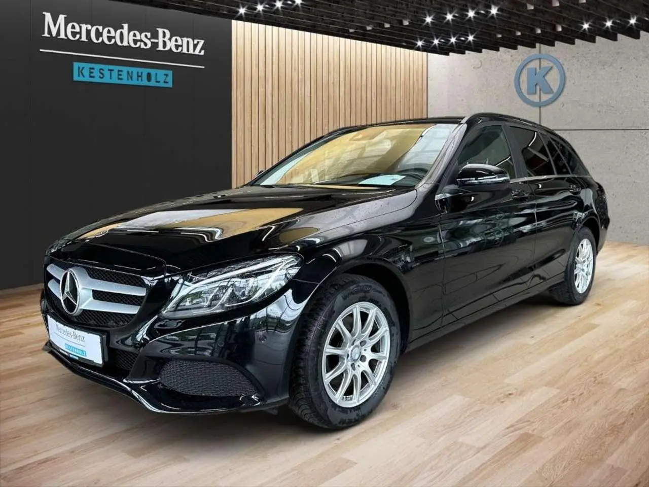Photo 1 : Mercedes-benz Classe C 2015 Essence