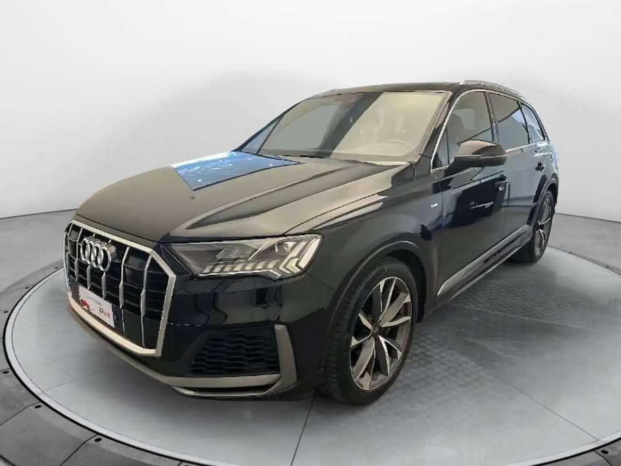 Photo 1 : Audi Q7 2020 Hybrid
