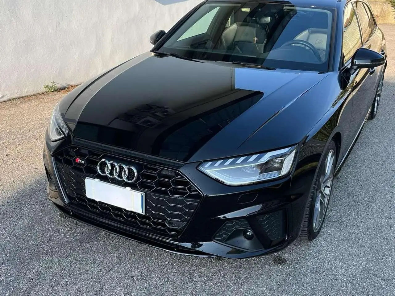 Photo 1 : Audi S4 2019 Hybride