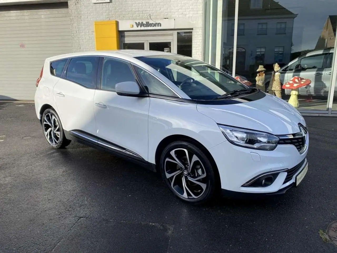 Photo 1 : Renault Grand Scenic 2019 Essence