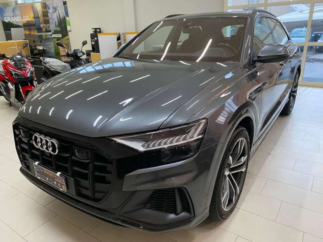 Photo 1 : Audi Sq8 2019 Hybrid