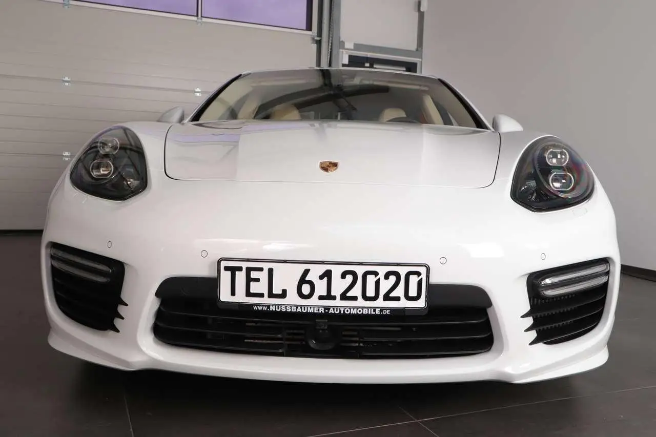 Photo 1 : Porsche Panamera 2014 Essence