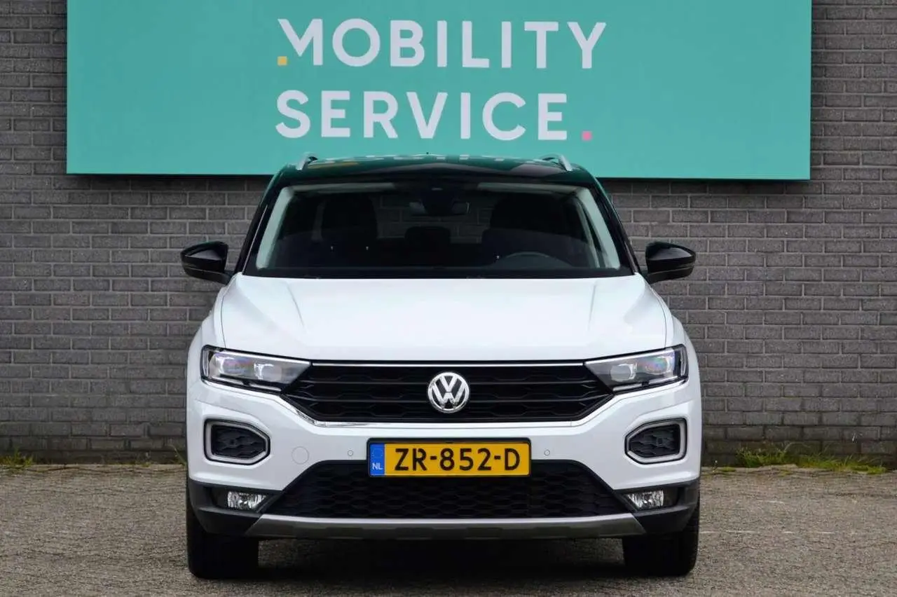 Photo 1 : Volkswagen T-roc 2018 Essence