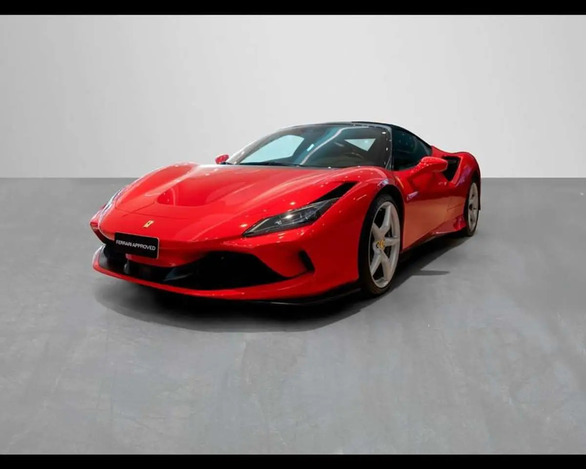 Photo 1 : Ferrari F8 2022 Petrol
