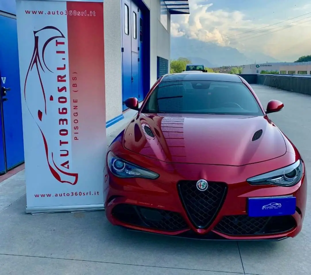 Photo 1 : Alfa Romeo Giulia 2020 Petrol