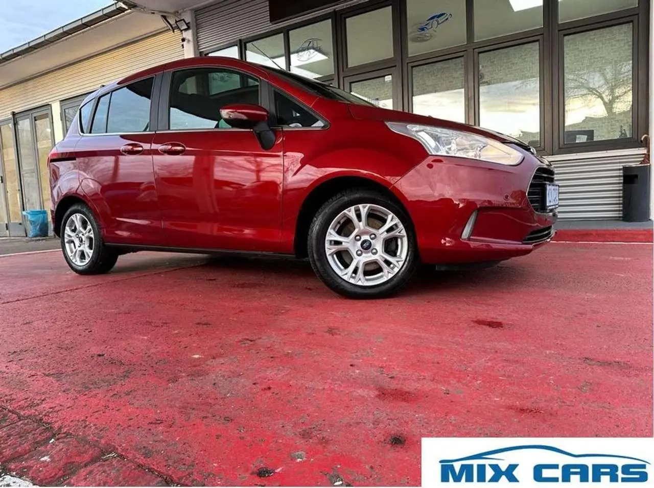 Photo 1 : Ford B-max 2015 Petrol