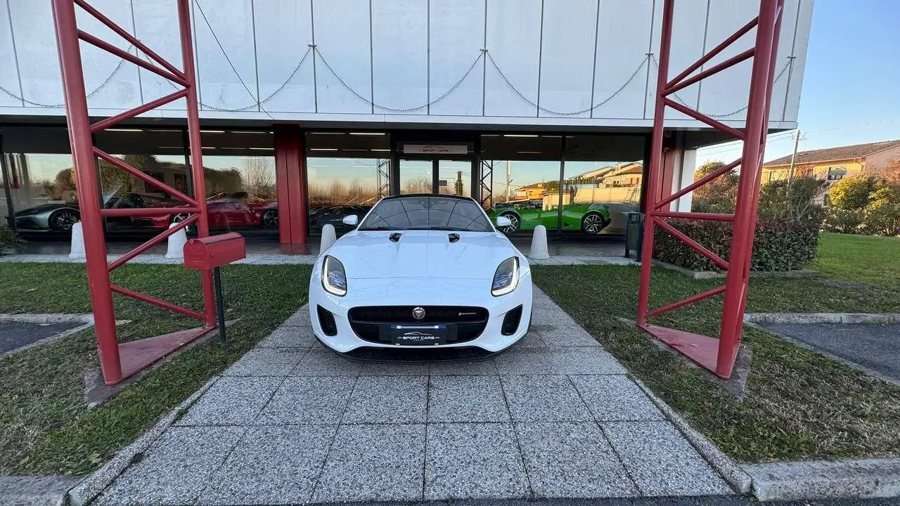Photo 1 : Jaguar F-type 2018 Petrol