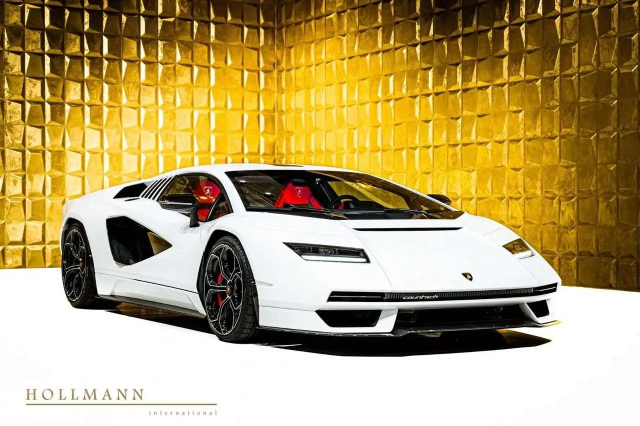 Photo 1 : Lamborghini Countach 2024 Petrol