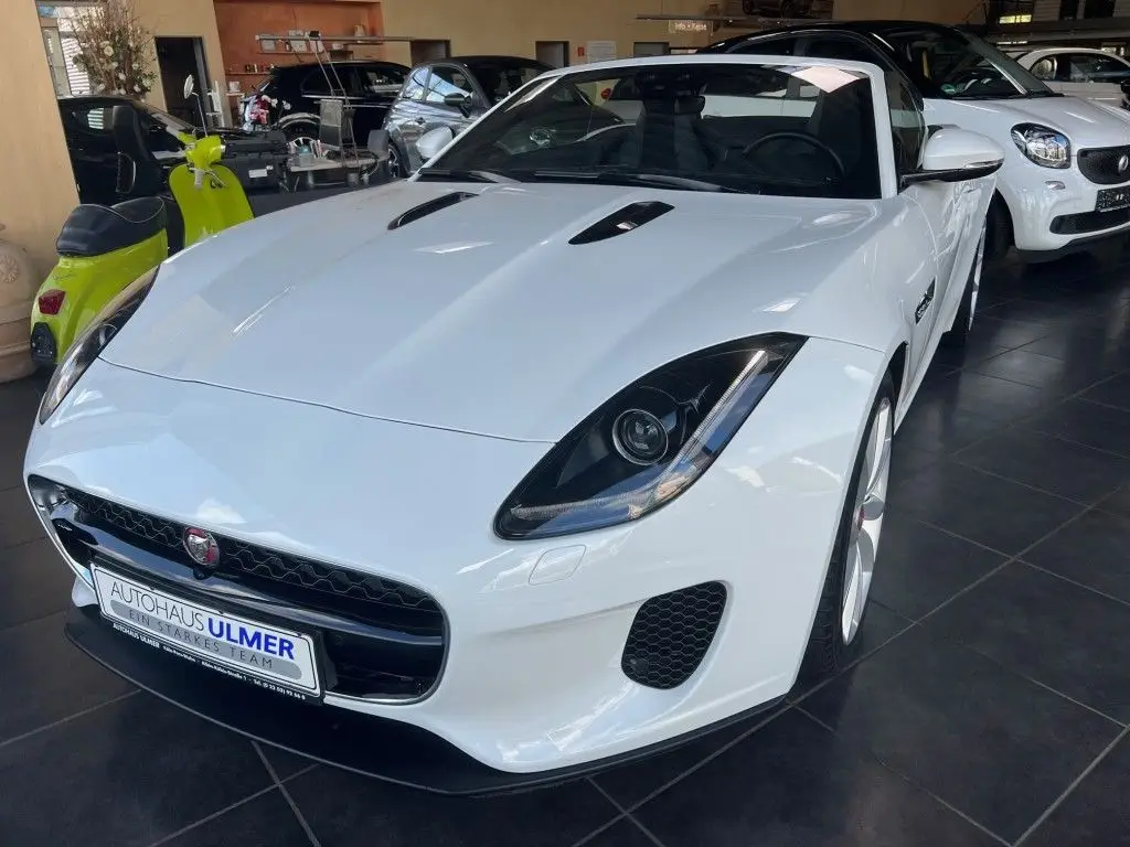 Photo 1 : Jaguar F-type 2019 Essence