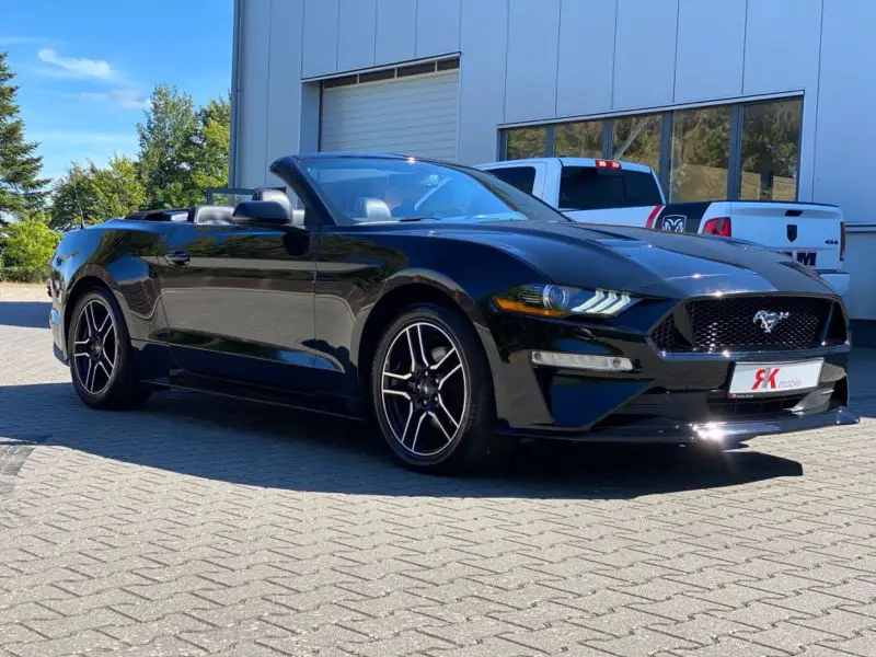 Photo 1 : Ford Mustang 2018 Essence