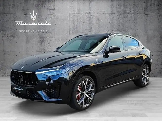 Photo 1 : Maserati Levante 2022 Essence