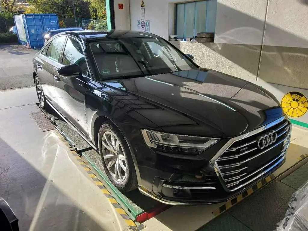 Photo 1 : Audi A8 2019 Diesel