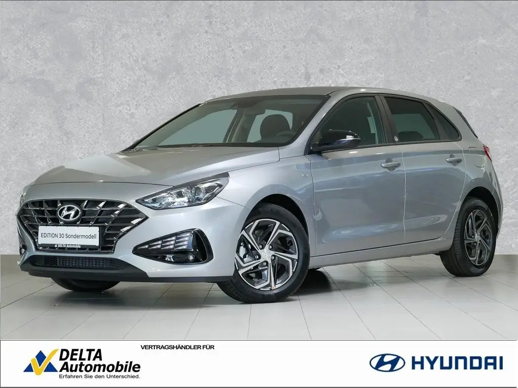 Photo 1 : Hyundai I30 2022 Hybrid