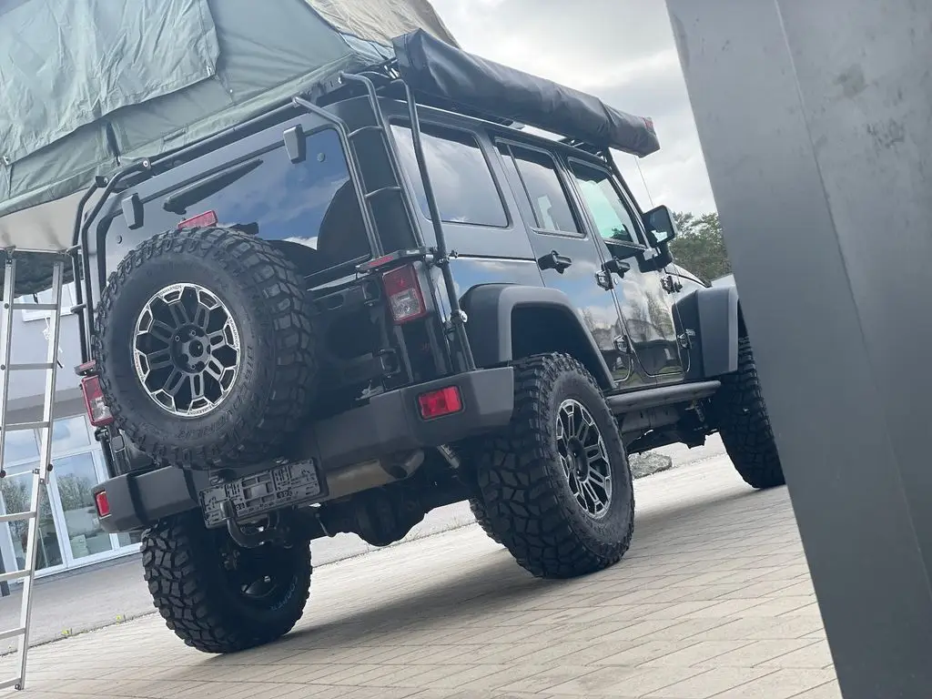 Photo 1 : Jeep Wrangler 2018 Essence