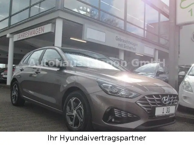 Photo 1 : Hyundai I30 2022 Petrol