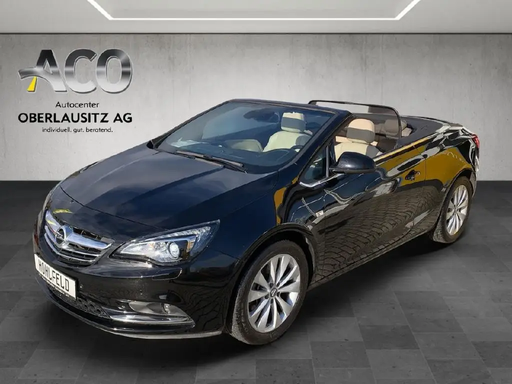 Photo 1 : Opel Cascada 2018 Essence