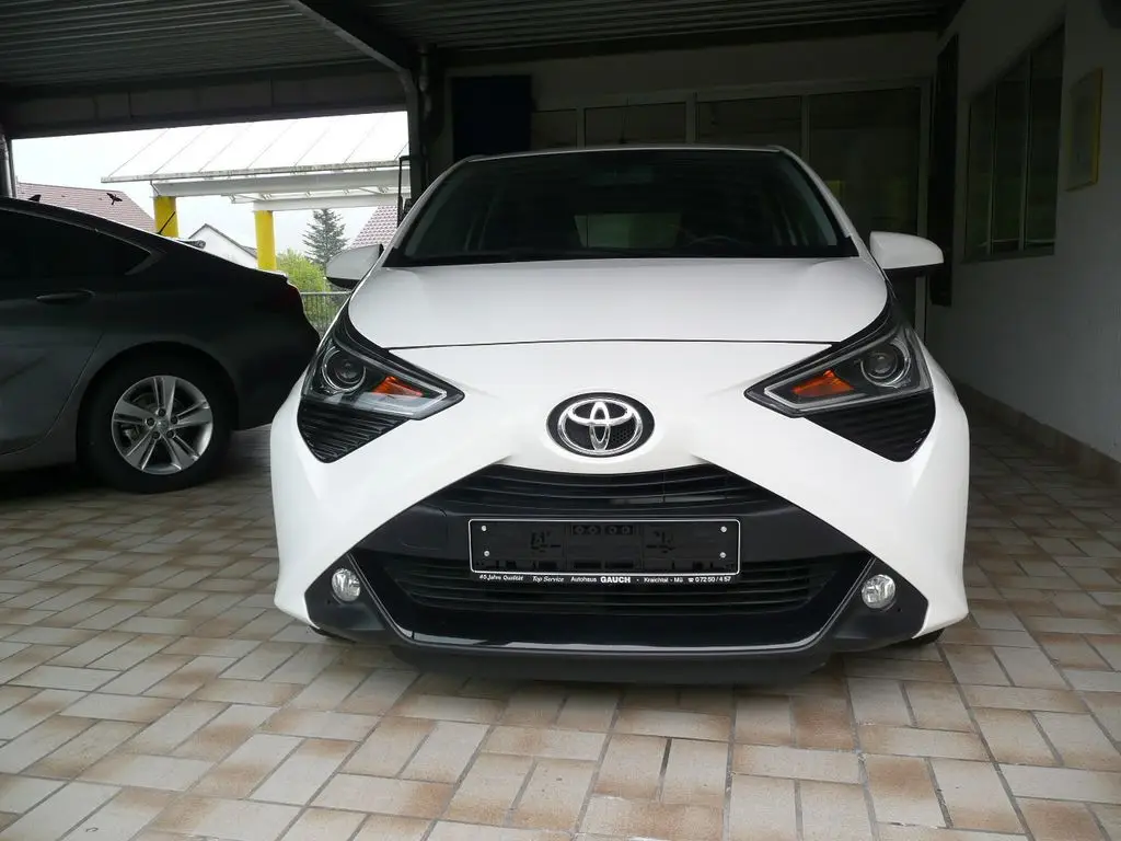 Photo 1 : Toyota Aygo X 2019 Petrol