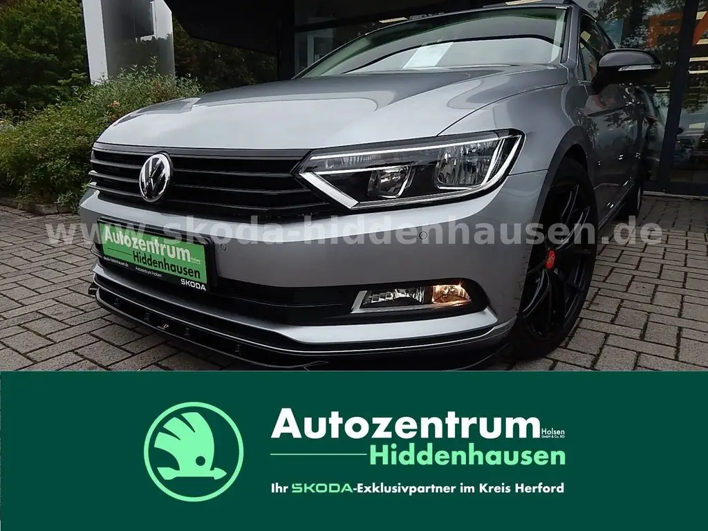 Photo 1 : Volkswagen Passat 2019 Petrol