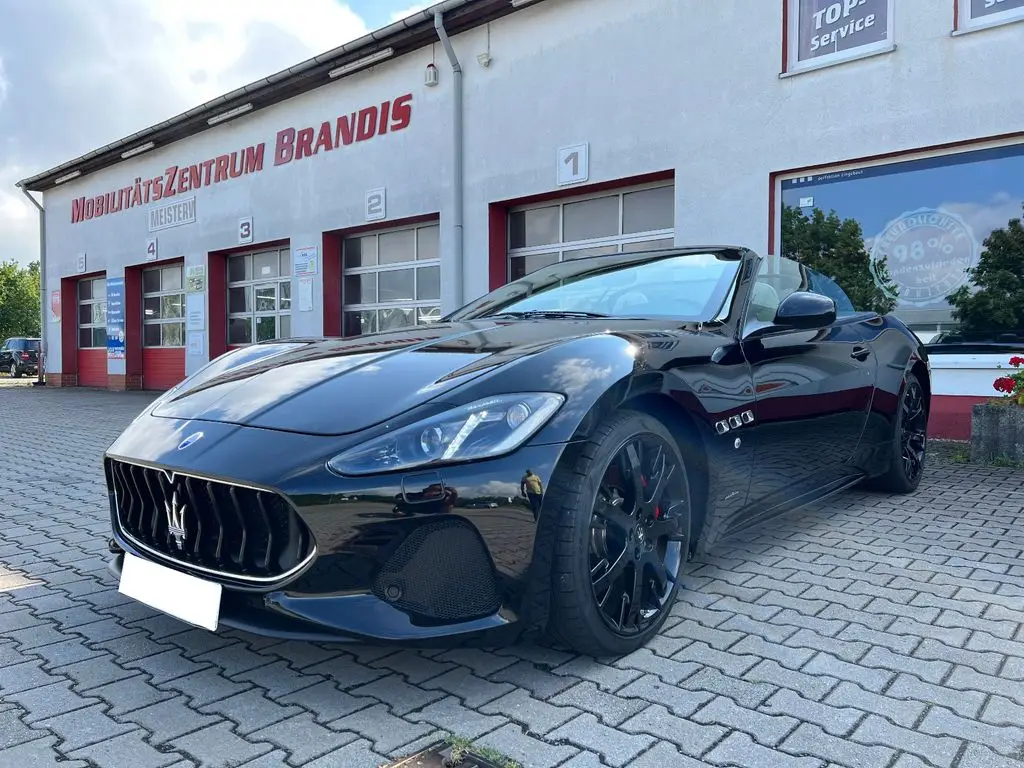 Photo 1 : Maserati Grancabrio 2019 Petrol
