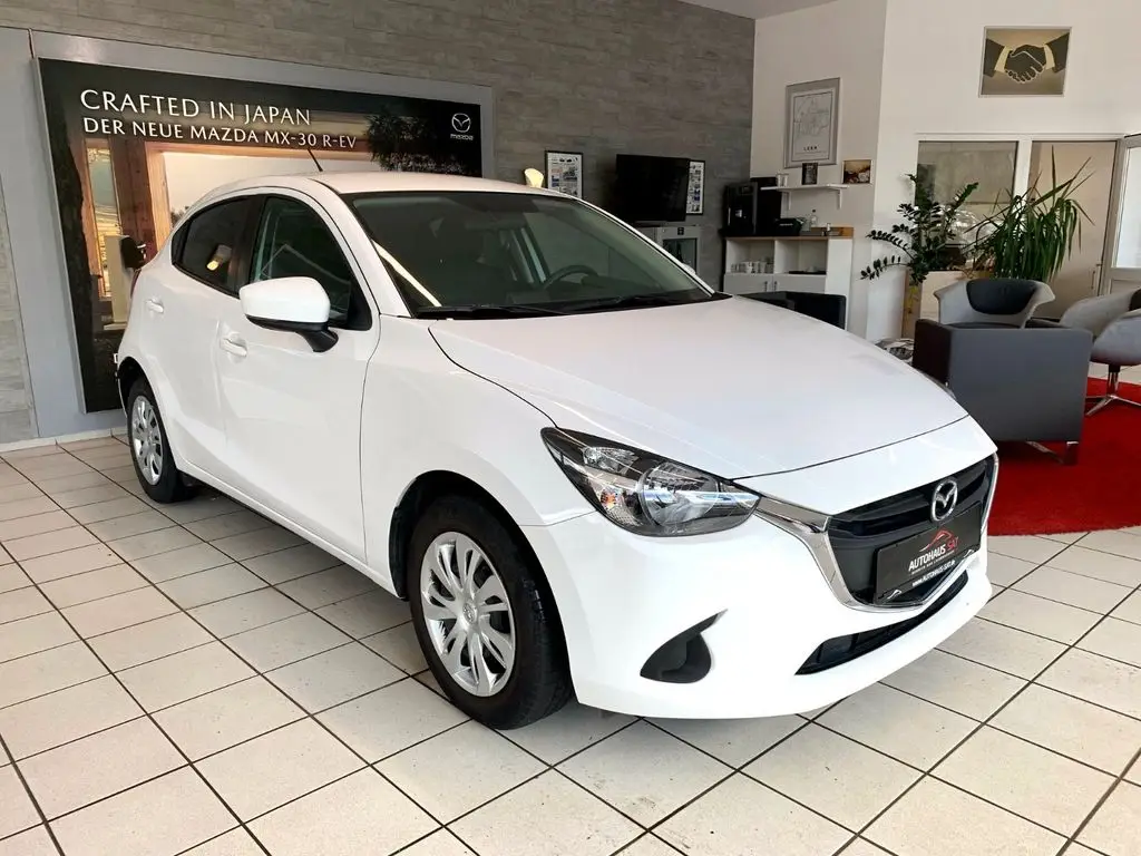 Photo 1 : Mazda 2 2019 Essence