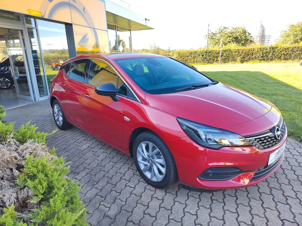 Photo 1 : Opel Astra 2021 Non renseigné