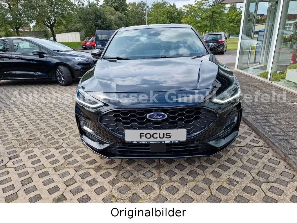 Photo 1 : Ford Focus 2023 Hybride