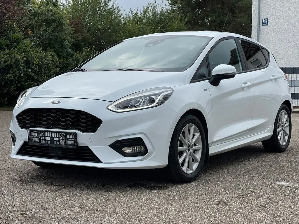 Photo 1 : Ford Fiesta 2021 Not specified