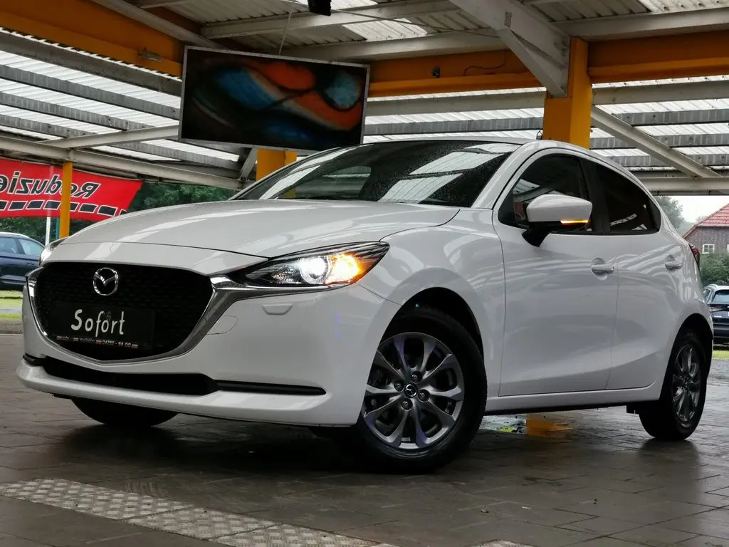 Photo 1 : Mazda 2 2023 Essence