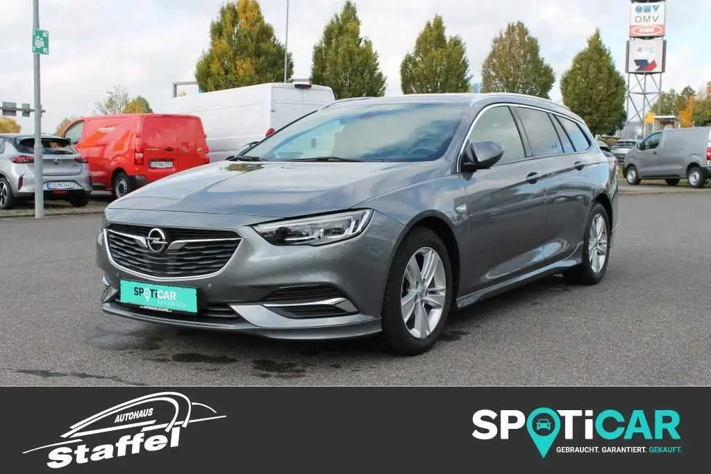 Photo 1 : Opel Insignia 2019 Essence