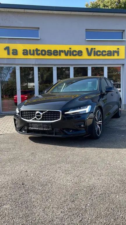 Photo 1 : Volvo S60 2019 Petrol