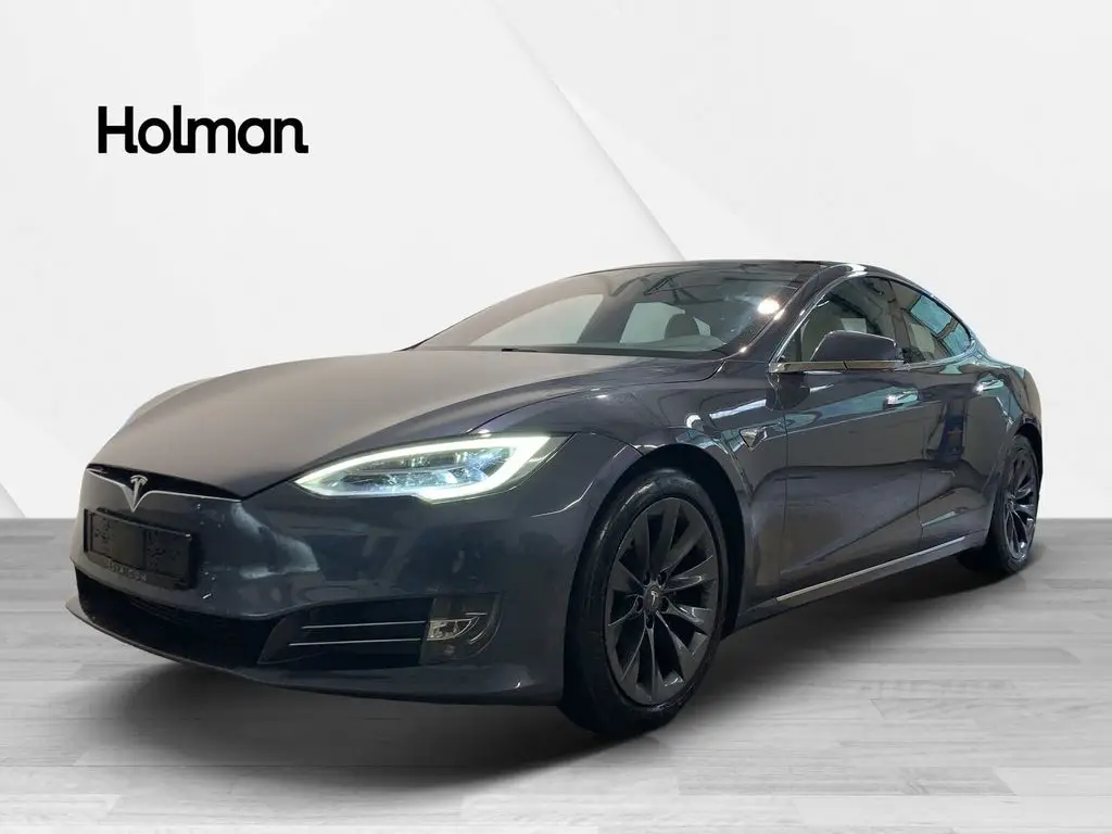 Photo 1 : Tesla Model S 2020 Non renseigné