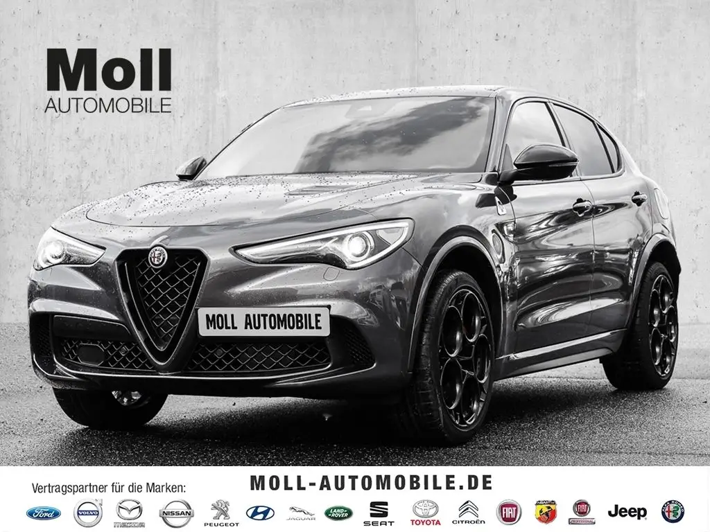 Photo 1 : Alfa Romeo Stelvio 2021 Essence