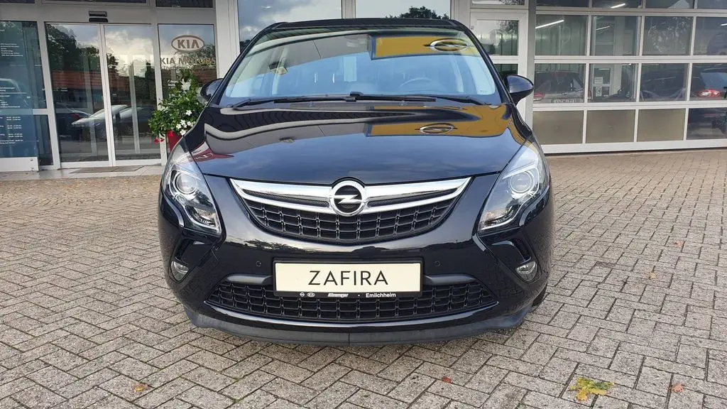 Photo 1 : Opel Zafira 2016 Petrol