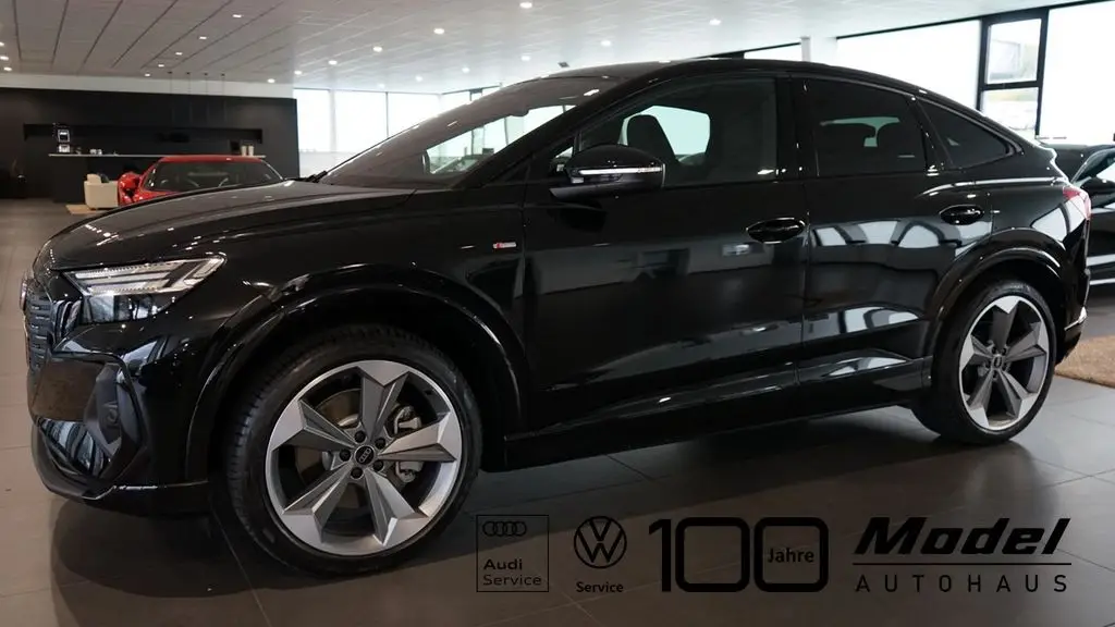 Audi Q4 50 e-tron | S line | Pano | HuD | AHK |SOFORT
