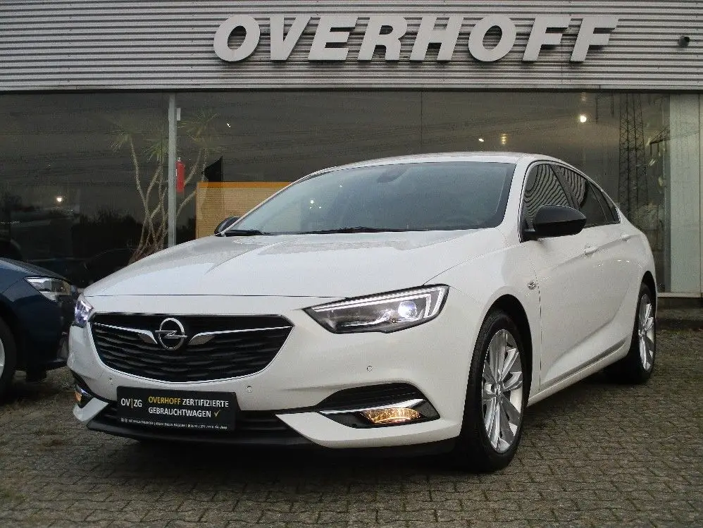 Photo 1 : Opel Insignia 2019 Essence