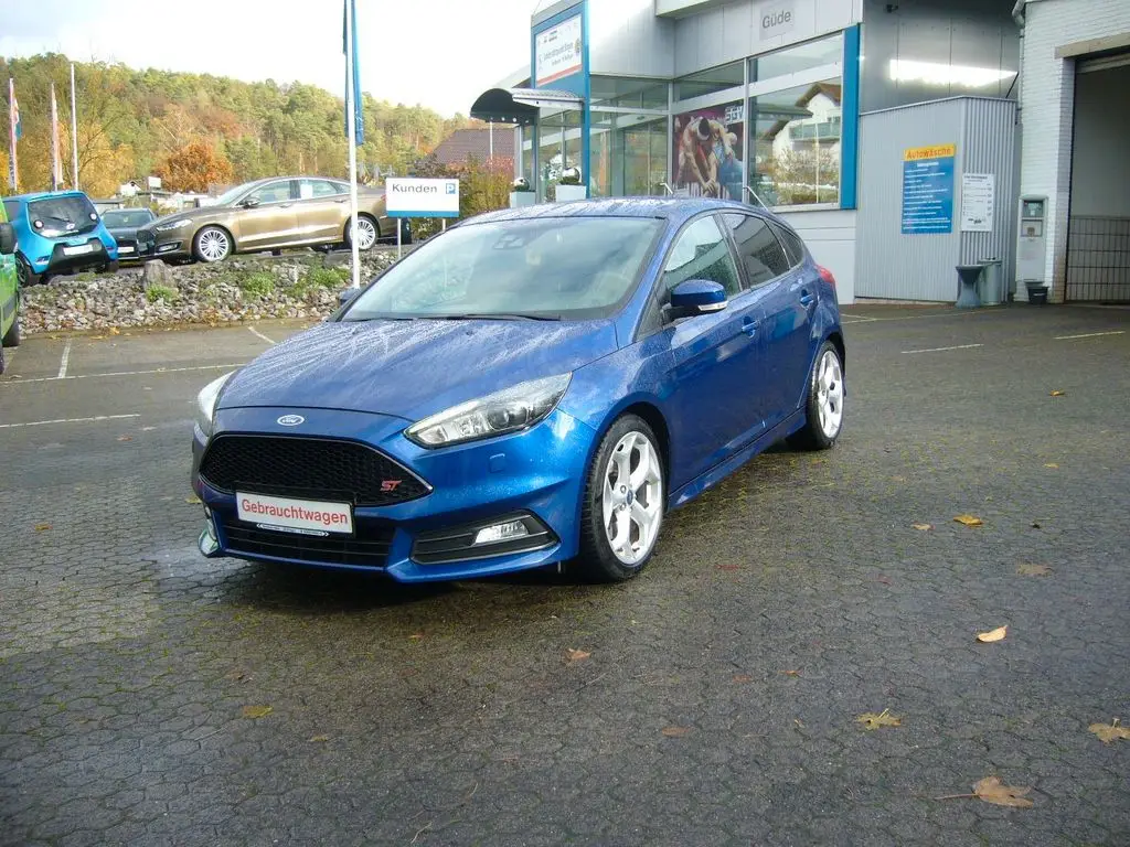 Photo 1 : Ford Focus 2016 Not specified