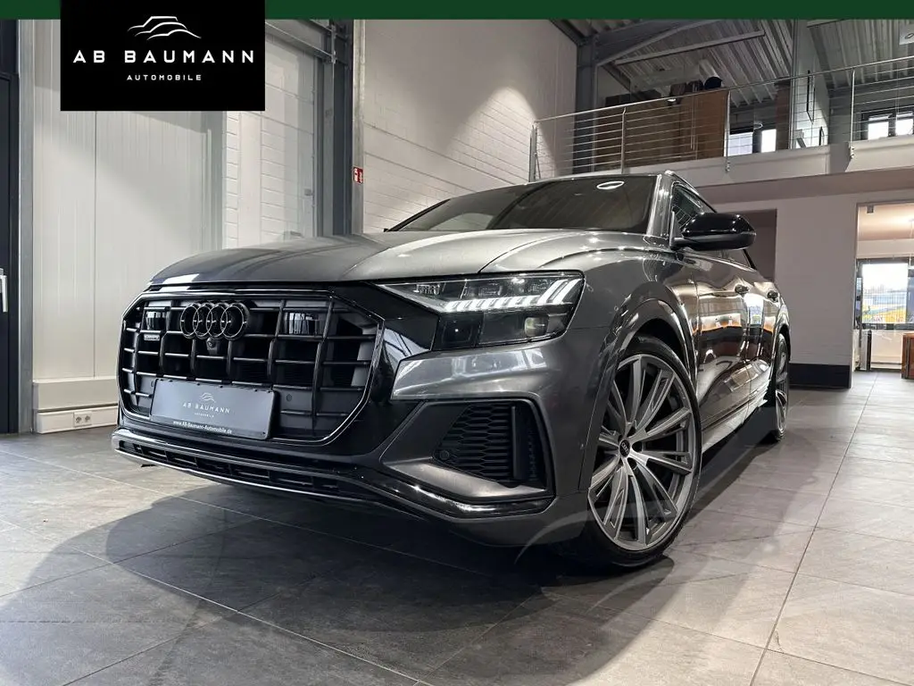 Photo 1 : Audi Q8 2018 Diesel